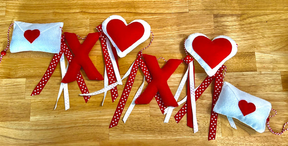 X❤️X❤️ Valentine’s Garland